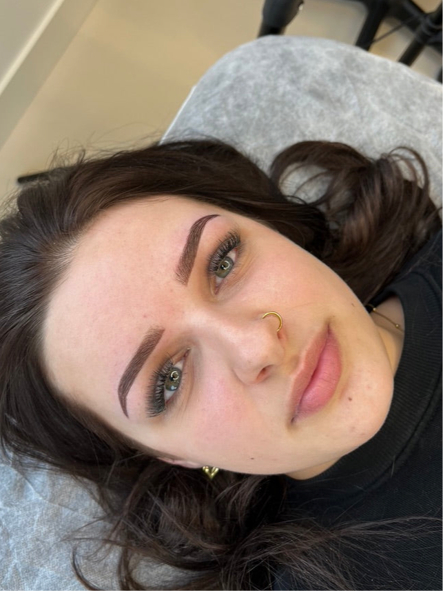Powder brows