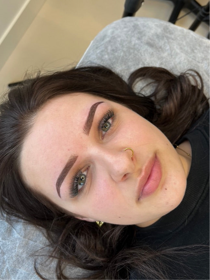 Powder brows