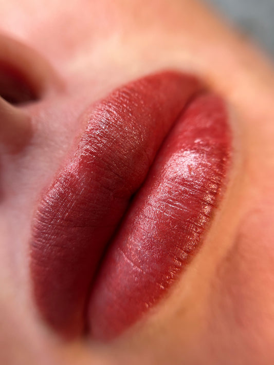 lipblush liptattoo lippenstift  tattoo nieuwveen amsterdam haarlem aalsmeer hoofddorp vinkenveen lippentattoo lippigmenatie permanente make up pmu zuid-holland noord-holland nederland 